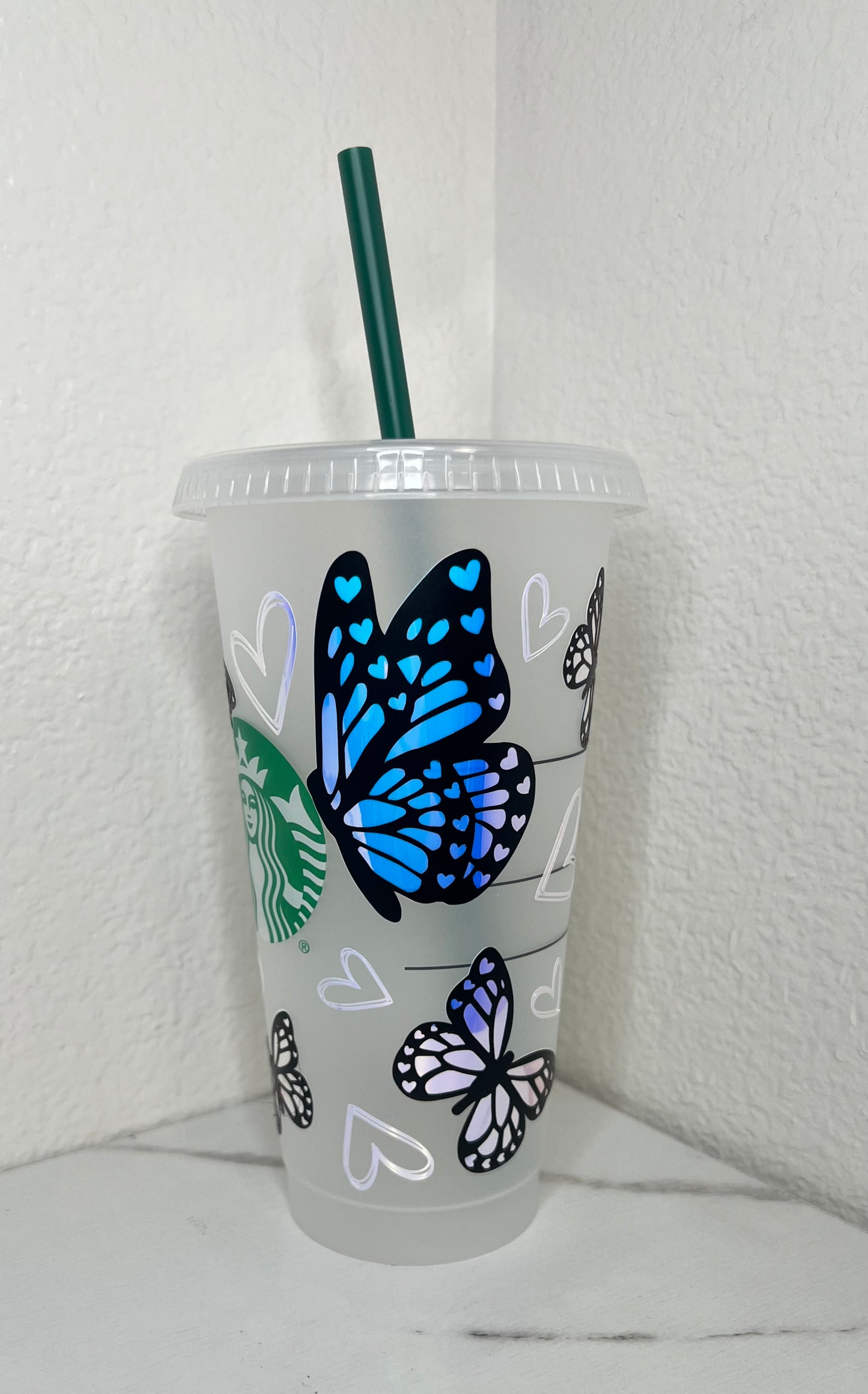 24 oz. Opal Holographic Butterflies With Hearts Plastic Cup Set